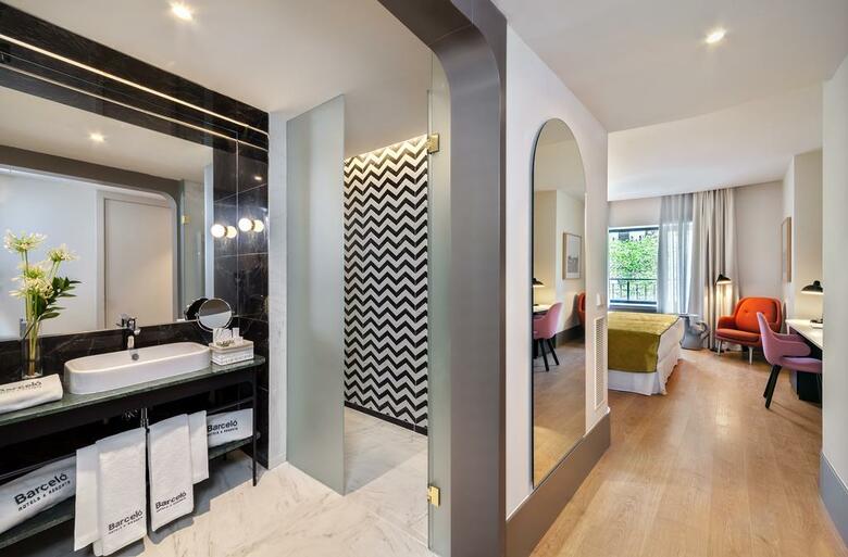 Hotel Barcelo Torre De Madrid