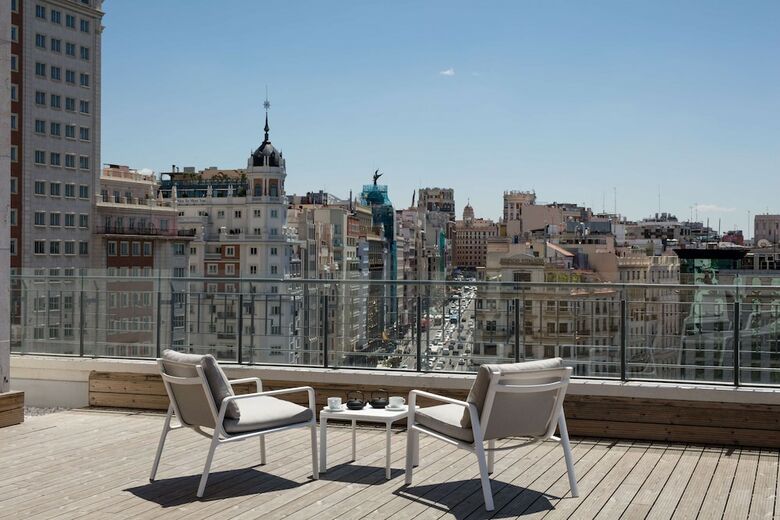 Hotel Barcelo Torre De Madrid