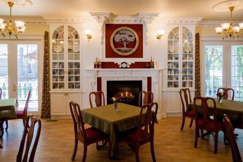Bed & Breakfast The Oakwood Inn