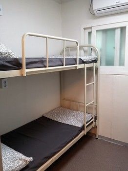 Lvia Guesthouse - Hostel