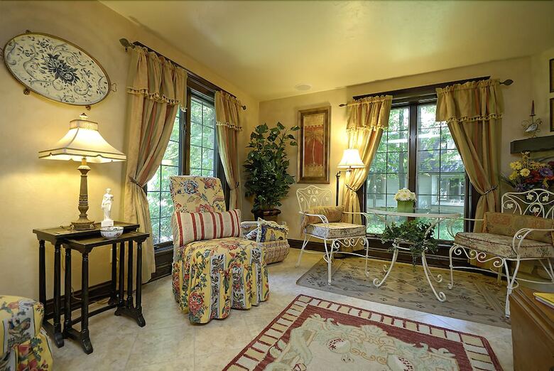 The Roost Bed And Breakfast