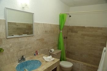 Albergue Bed & Beach & Fun Cancun Hostal
