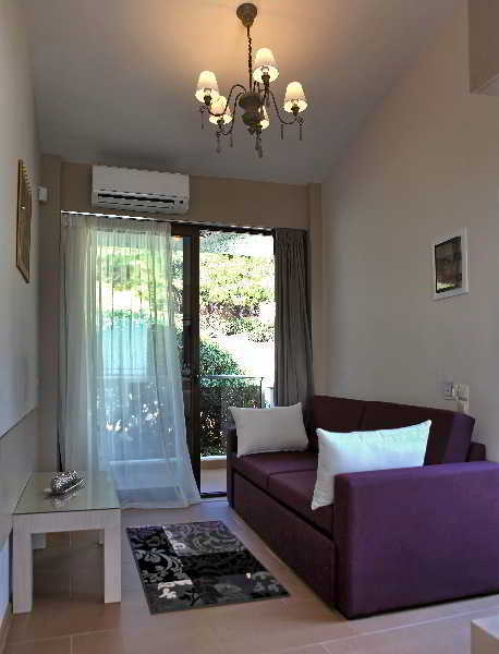 Rahoni Cronwell Park Hotel