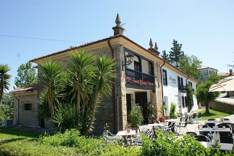 Hotel Colonial De Santillana
