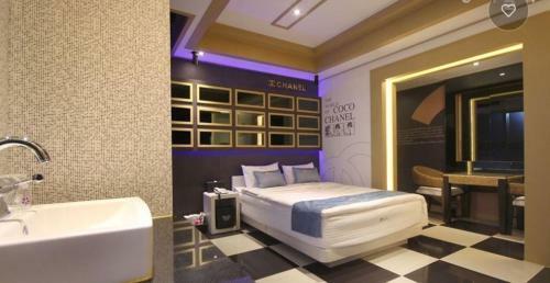 Jinju Gng Motel