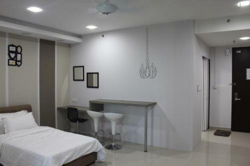 Setia Alam Trefoil