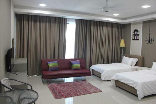 Setia Alam Trefoil