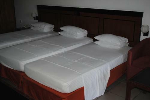 Giritale Hotel