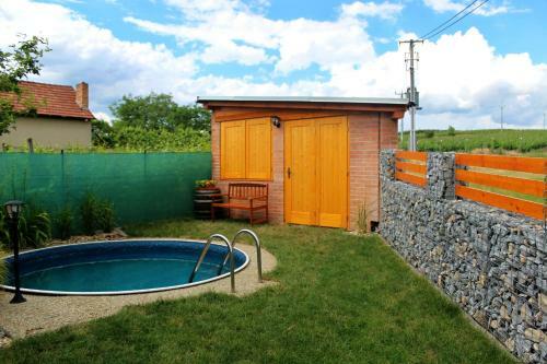 Hostal Vina?sk� Penzion P?edn� Hora