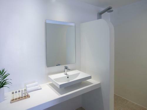 Aurora Luxury Hotel & Spa Private Beach