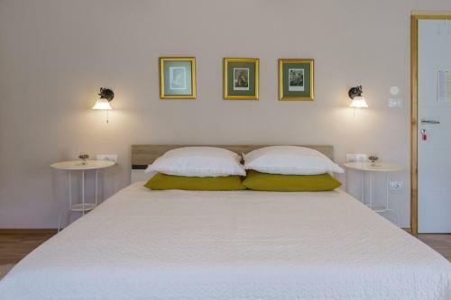 Hostal Apartments Marde?i?