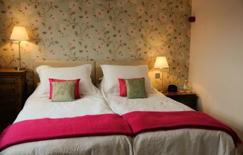 Hotel Magpies Restaurant With Rooms