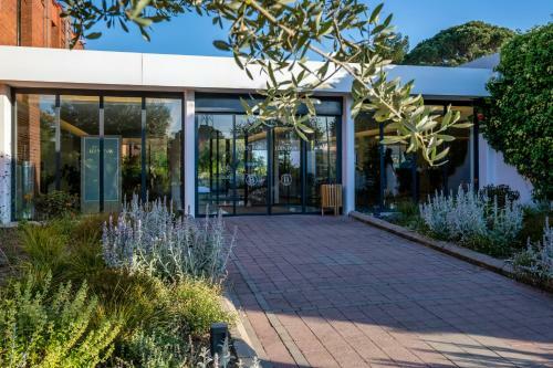 Eden Park Hotel