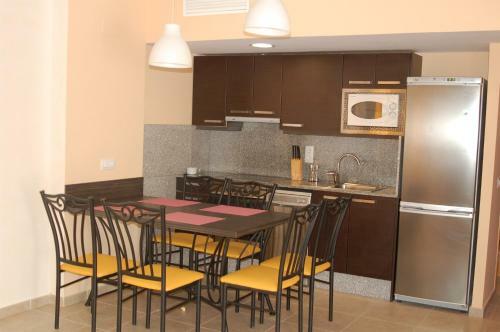 Rnet - Apartments Roses Les Marines