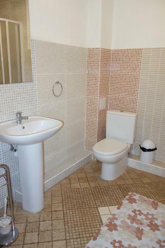 Hostal Diana Guest House