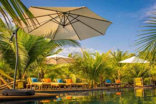 Pacific Pearls Lodge