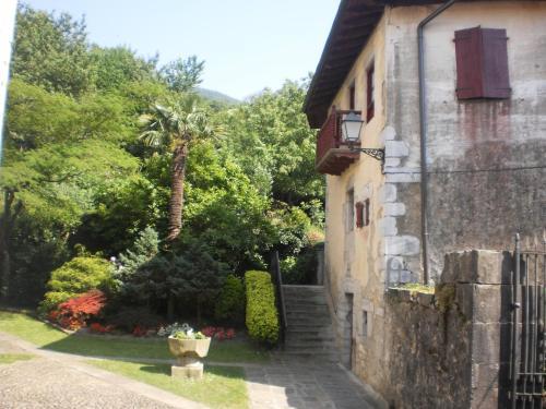Larraenea Bed And Breakfast