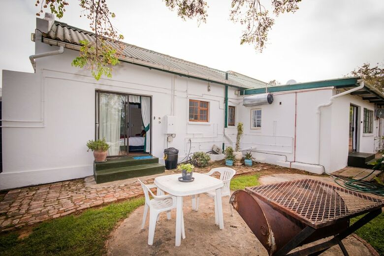 Hostal Addo Self Catering