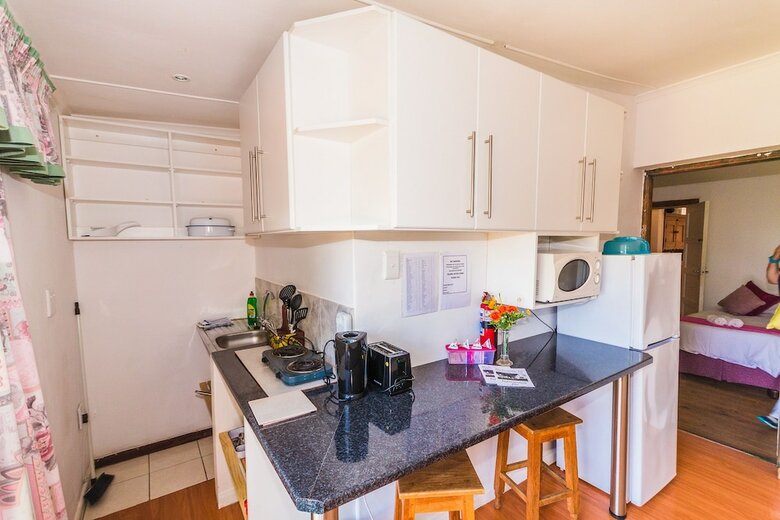 Hostal Addo Self Catering