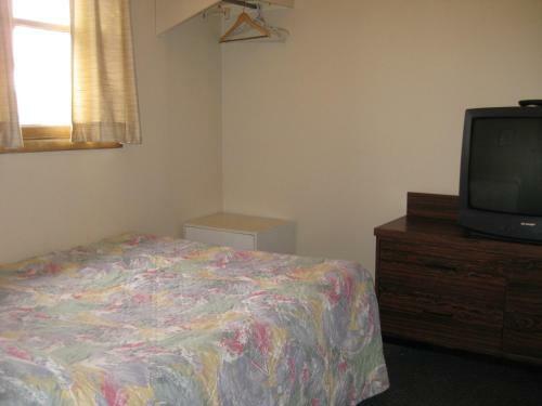 Hat Motel