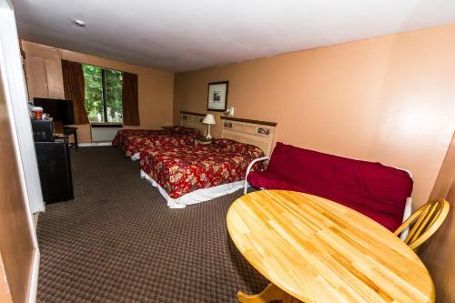 New Plaza Motel
