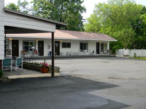 Hotel The Stone House Motel & Motor Lodge