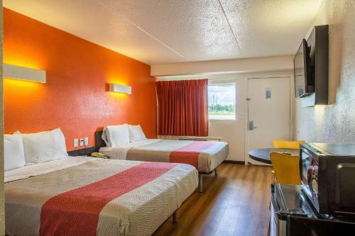 Hotel Motel 6 Ashland