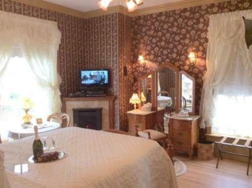 Bed & Breakfast Port City Victorian Inn