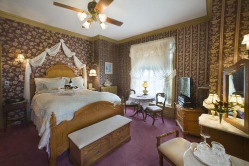 Bed & Breakfast Port City Victorian Inn