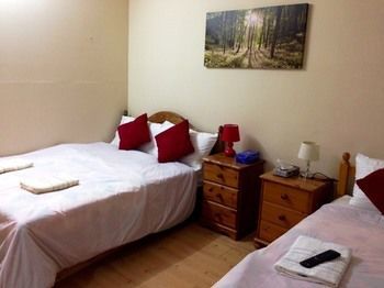 Hotel Vallance Road House