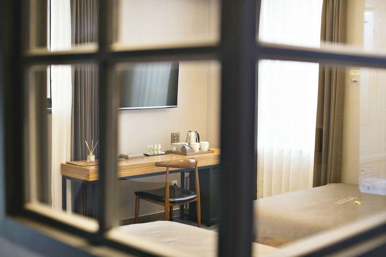 Gnb Hotel