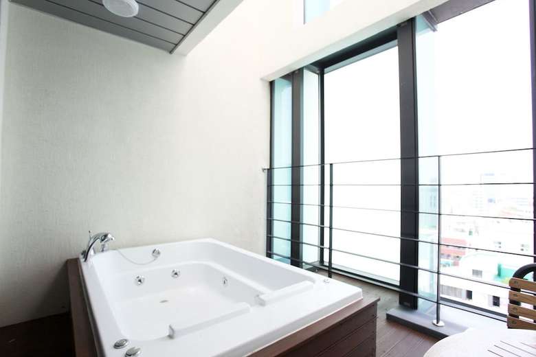 Jeju Slim Hotel