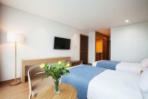 Youus Hotel