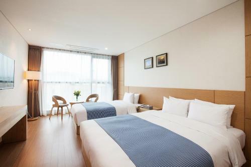 Youus Hotel