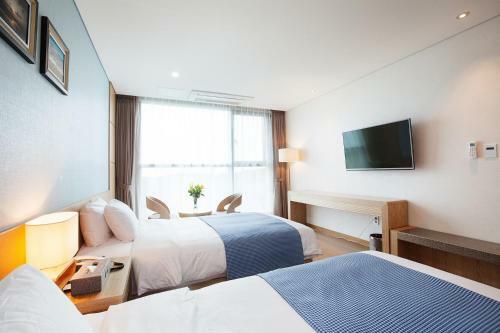 Youus Hotel