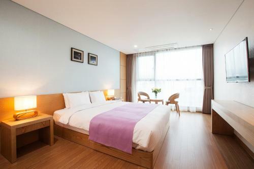 Youus Hotel