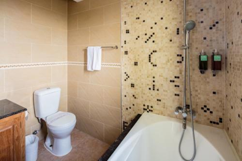 Zum Adler Castel B&B