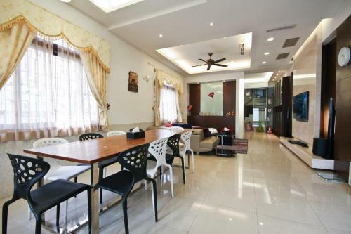 Vv-house