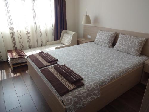 Two-bedroom Apartment With Garden