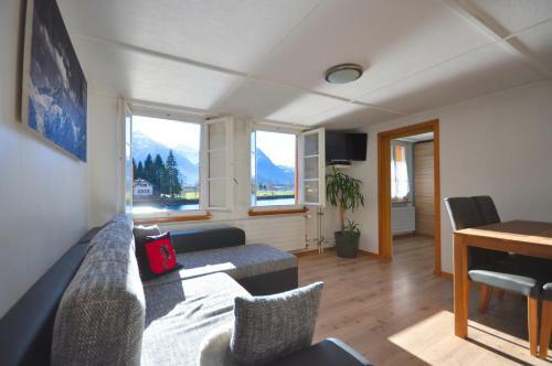 Seeg�rtli Riverside Apartment