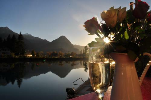 Seeg�rtli Riverside Apartment