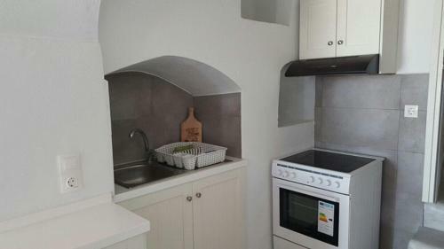 Thomas Traditional Apartments