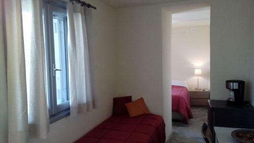 Hostal Aigaion House