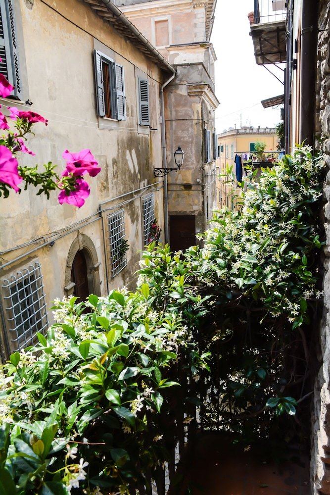 Hostal Atlantis Inn Castelgandolfo
