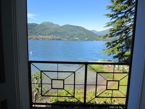 Lierna Beach Apartments