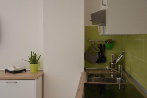 Lierna Beach Apartments