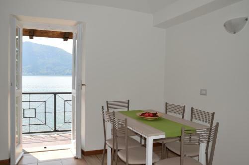 Lierna Beach Apartments