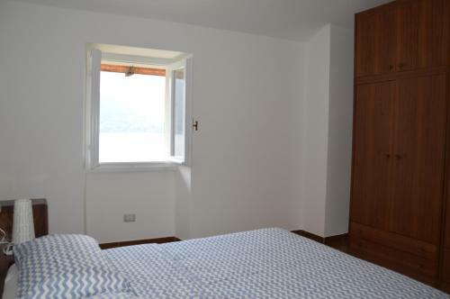 Lierna Beach Apartments