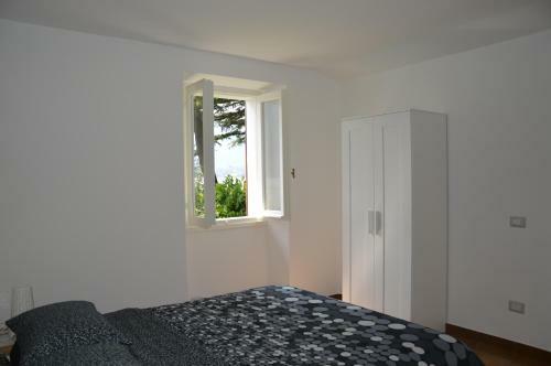 Lierna Beach Apartments