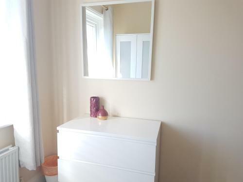 Apartamento Alder Road Serviced Accommodation